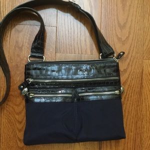 LIKE NEW!!! Brighton navy crossbody bag